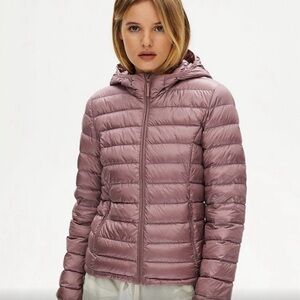 Aritzia TNA Botaine Puffer
